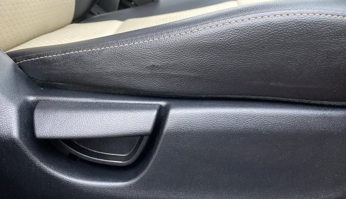 2019 Hyundai NEW SANTRO ASTA MT, Petrol, Manual, 29,389 km, Driver Side Adjustment Panel