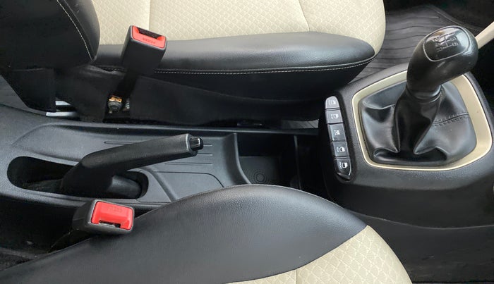 2019 Hyundai NEW SANTRO ASTA MT, Petrol, Manual, 29,389 km, Gear Lever