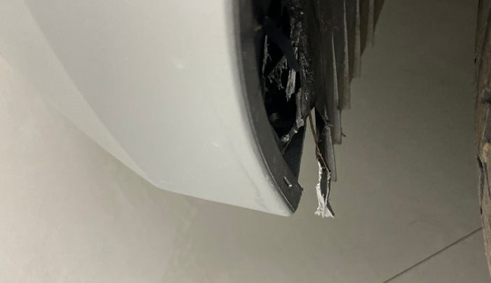 2017 Tata Tiago XZA PETROL, Petrol, Automatic, 30,340 km, Left fender - Lining loose