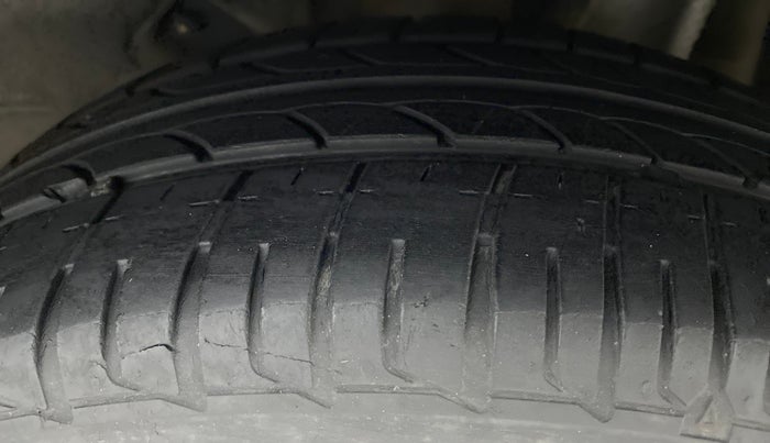 2017 Tata Tiago XZA PETROL, Petrol, Automatic, 30,340 km, Left Rear Tyre Tread