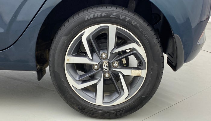 2022 Hyundai GRAND I10 NIOS ASTA AMT 1.2 KAPPA VTVT, Petrol, Automatic, 1,841 km, Left Rear Wheel