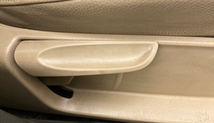 2017 Volkswagen Vento HIGHLINE TDI AT, Diesel, Automatic, 96,234 km, Driver Side Adjustment Panel