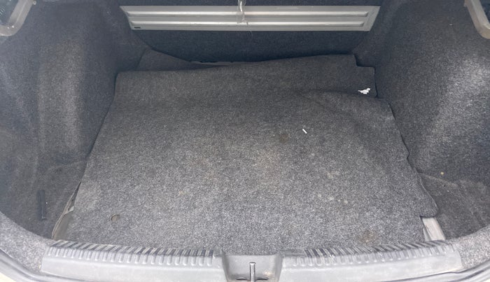 2017 Volkswagen Vento HIGHLINE TDI AT, Diesel, Automatic, 96,234 km, Boot Inside View