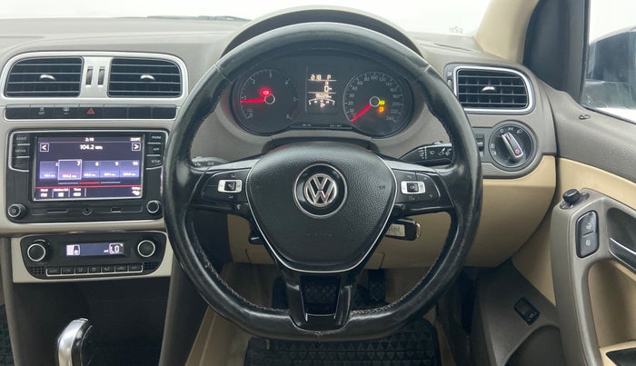 2017 Volkswagen Vento HIGHLINE TDI AT, Diesel, Automatic, 96,234 km, Steering Wheel Close Up