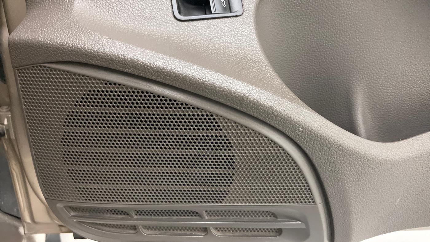 2017 Volkswagen Vento HIGHLINE TDI AT, Diesel, Automatic, 96,234 km, Speaker