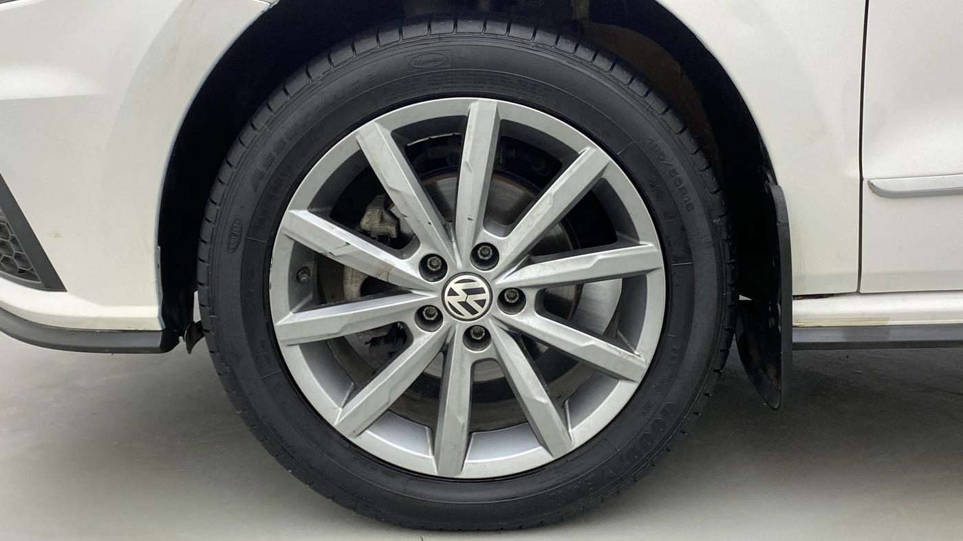 2021 Volkswagen Polo HIGH LINE PLUS 1.0, Petrol, Manual, 23,623 km, Left Front Wheel