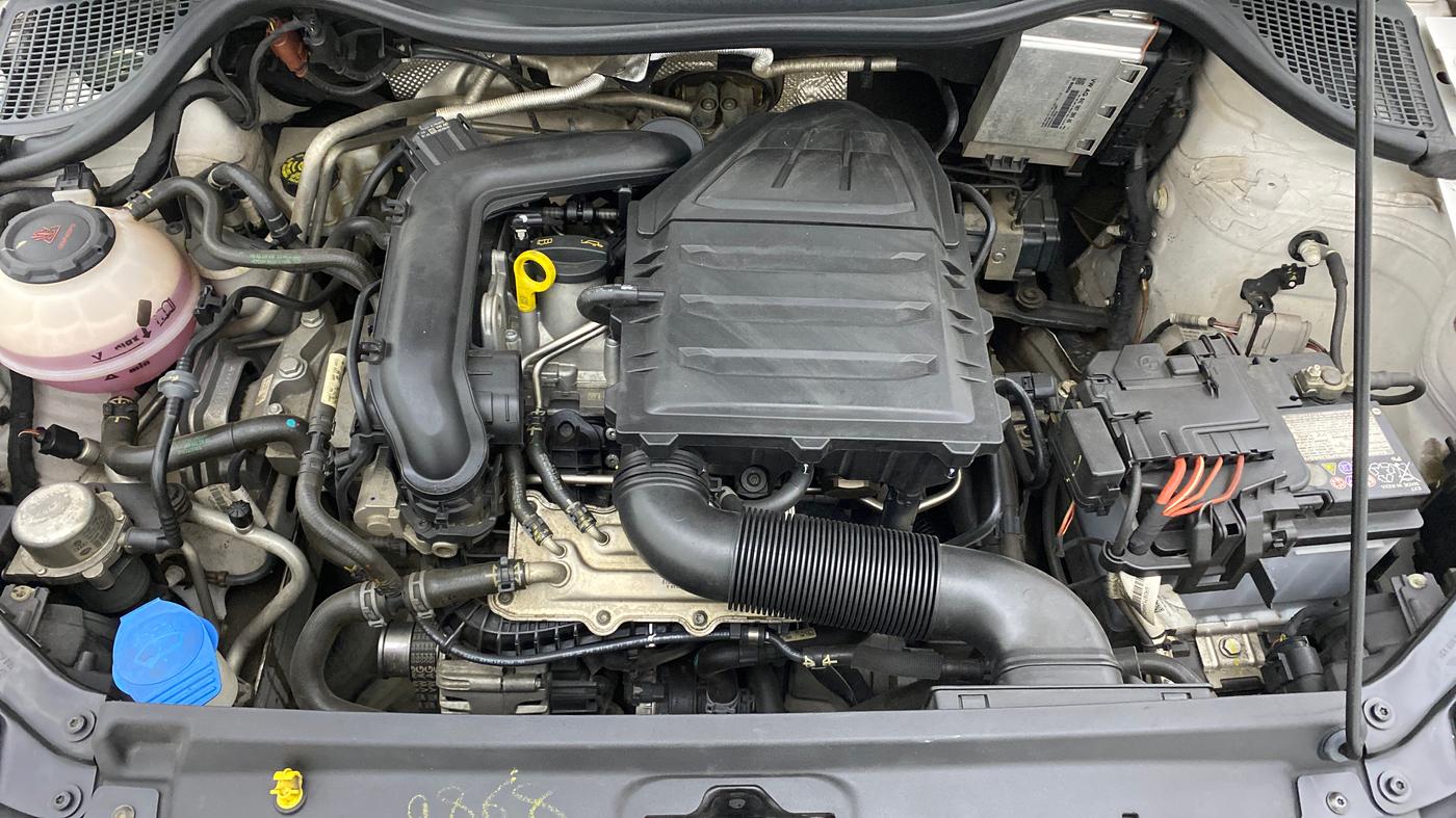 2021 Volkswagen Polo HIGH LINE PLUS 1.0, Petrol, Manual, 23,623 km, Open Bonet