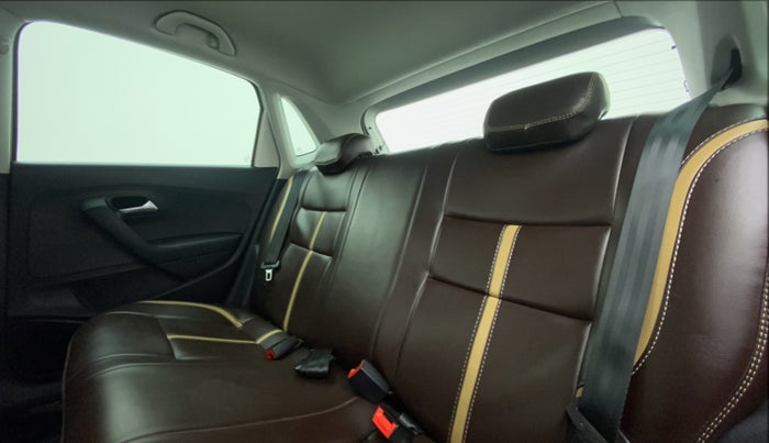2021 Volkswagen Polo HIGH LINE PLUS 1.0, Petrol, Manual, 23,623 km, Right Side Rear Door Cabin
