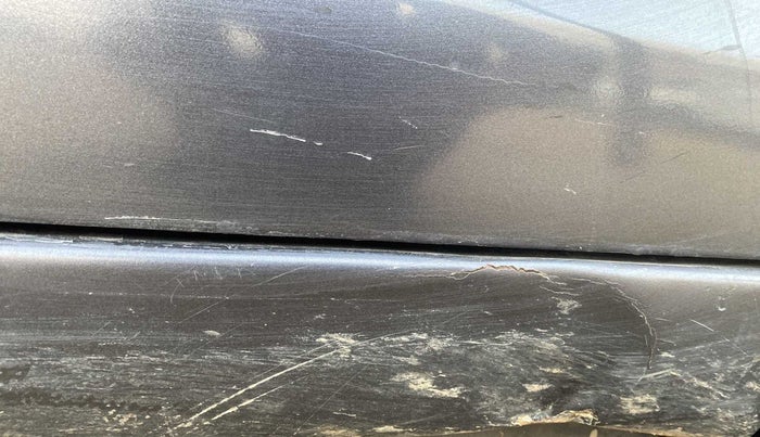 2013 Maruti Ertiga VDI, Diesel, Manual, 40,872 km, Right running board - Slightly dented