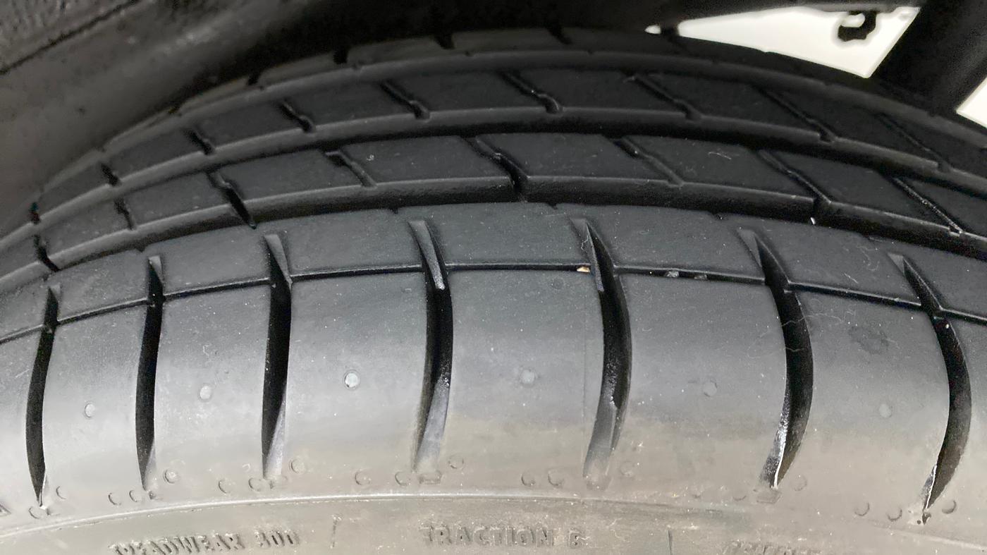 2012 Maruti Wagon R 1.0 VXI, Petrol, Manual, 24,045 km, Left Rear Tyre Tread