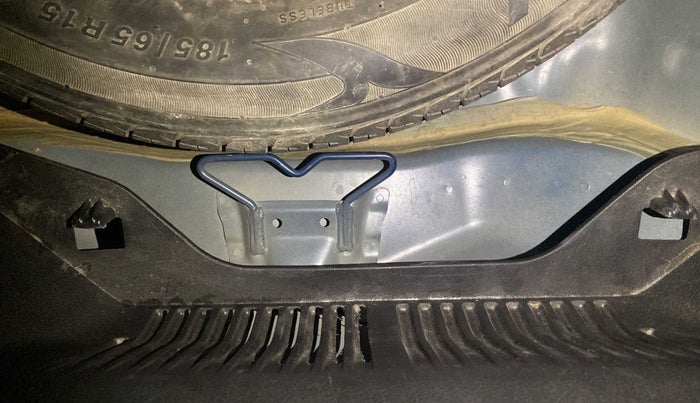 2019 Maruti Baleno DELTA PETROL 1.2, Petrol, Manual, 49,807 km, Dicky (Boot door) - Jack/Tool not available