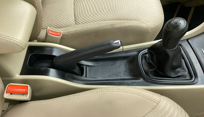 2020 Maruti Ciaz SIGMA 1.5 SHVS MT  PETROL, Petrol, Manual, 20,675 km, Gear Lever
