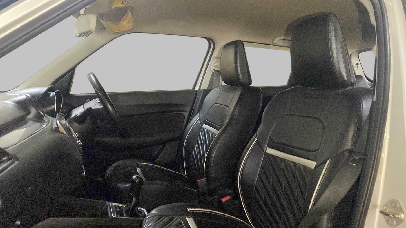 2020 Maruti Swift VXI, Petrol, Manual, 50,366 km, Right Side Front Door Cabin