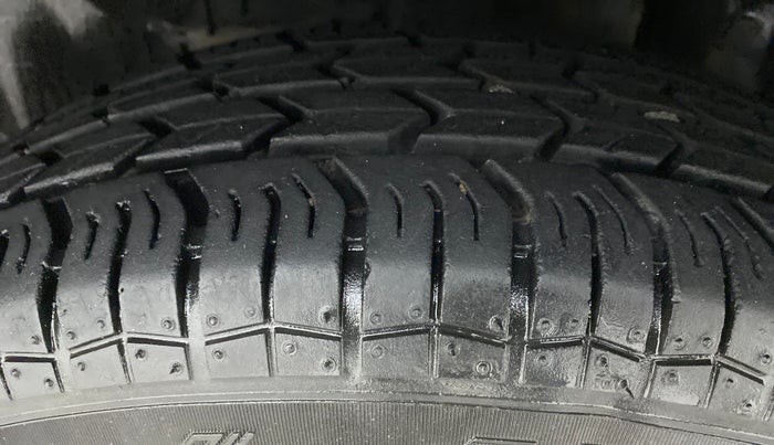 2017 Maruti Swift Dzire VXI (O), Petrol, Manual, 10,651 km, Left Rear Tyre Tread