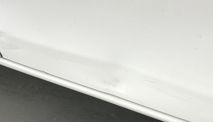 2012 Toyota Etios Liva G SP, Petrol, Manual, 72,731 km, Driver-side door - Slightly dented