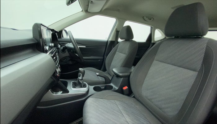2019 KIA SELTOS HTK 1.5 PETROL, Petrol, Manual, 28,379 km, Right Side Front Door Cabin