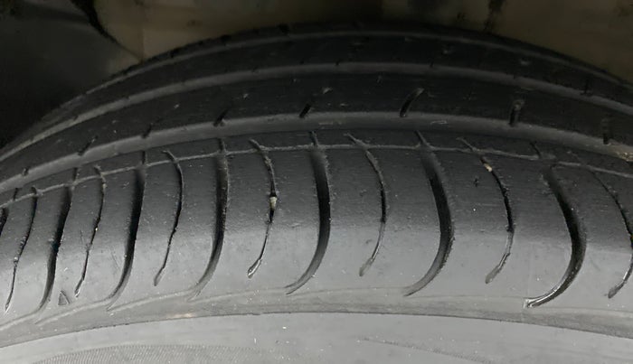 2019 KIA SELTOS HTK 1.5 PETROL, Petrol, Manual, 28,379 km, Left Front Tyre Tread