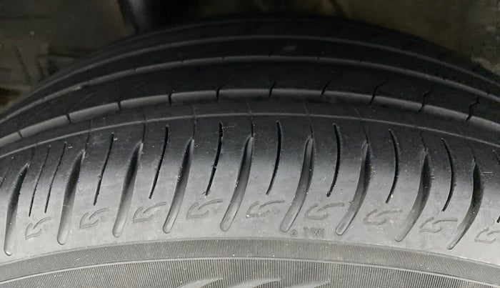 2021 Hyundai VENUE SX 1.0 TURBO IMT, Petrol, Manual, 15,242 km, Right Rear Tyre Tread
