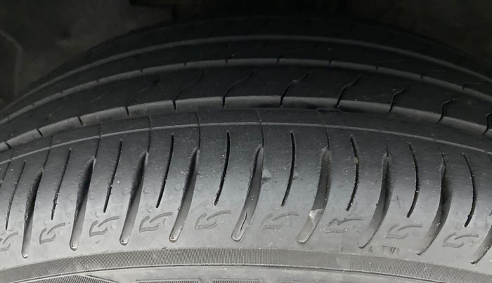 2021 Hyundai VENUE SX 1.0 TURBO IMT, Petrol, Manual, 15,242 km, Left Front Tyre Tread