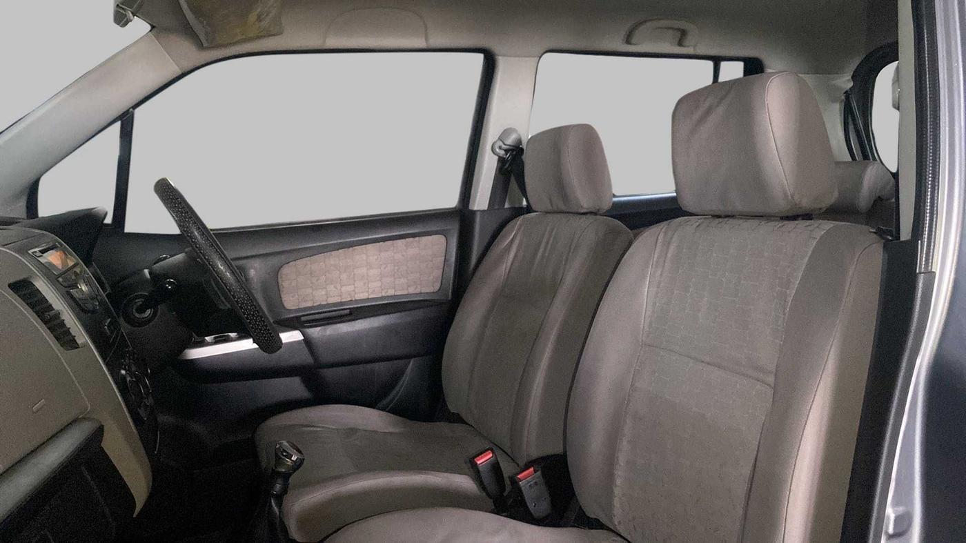 2015 Maruti Wagon R 1.0 VXI, Petrol, Manual, 45,039 km, Right Side Front Door Cabin