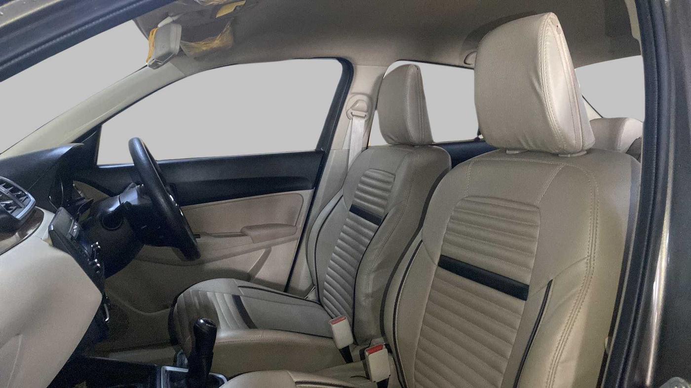 2020 Maruti Dzire VXI, Petrol, Manual, 2,946 km, Right Side Front Door Cabin