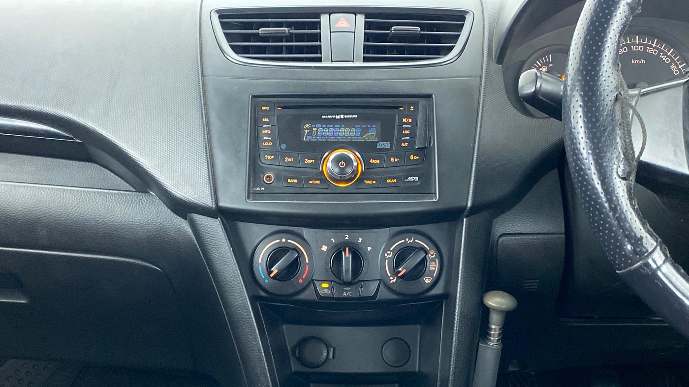 2011 Maruti Swift LXI, Petrol, Manual, 48,857 km, Air Conditioner