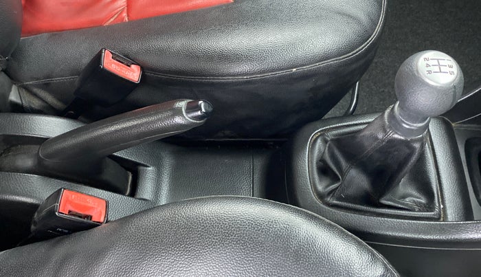 2011 Maruti Swift LXI, Petrol, Manual, 48,857 km, Gear Lever