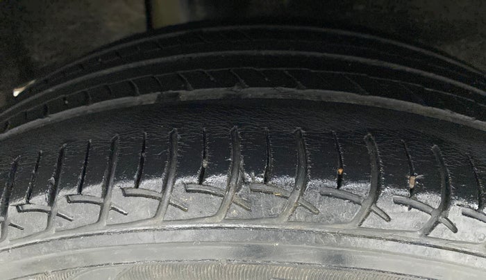 2019 Maruti Baleno DELTA PETROL 1.2, Petrol, Manual, 82,425 km, Right Rear Tyre Tread