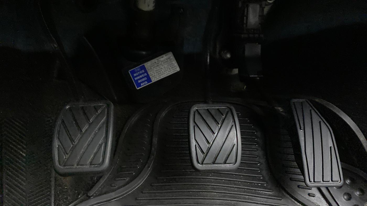 2019 Maruti Baleno DELTA PETROL 1.2, Petrol, Manual, 82,425 km, Pedals