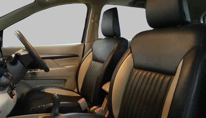 2022 Maruti Ertiga ZXI+ SHVS, Petrol, Manual, 25,255 km, Right Side Front Door Cabin