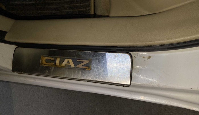 2017 Maruti Ciaz VDI+ SHVS, Diesel, Manual, 57,330 km, Left running board - Minor scratches
