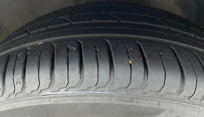 2020 Hyundai NEW I20 SPORTZ 1.0T GDI IMT, Petrol, Manual, 12,122 km, Right Front Tyre Tread