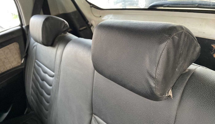 2016 Maruti Wagon R 1.0 VXI, Petrol, Manual, 64,773 km, Second-row left seat - Headrest adjuster not working