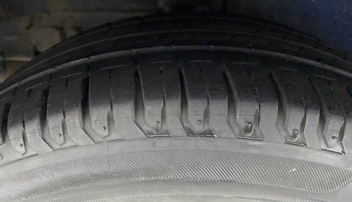 2014 Tata Zest XT RT, Petrol, Manual, 55,368 km, Right Rear Tyre Tread