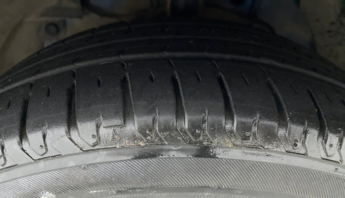 2014 Tata Zest XT RT, Petrol, Manual, 55,368 km, Left Front Tyre Tread