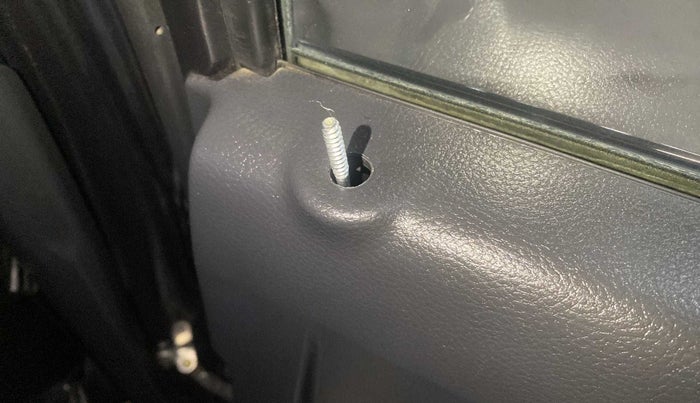 2017 Maruti Alto K10 VXI, Petrol, Manual, 29,012 km, Right rear window switch / handle - Switch/handle not functional