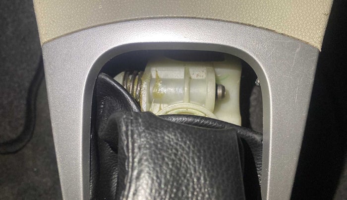 2017 Maruti Alto K10 VXI, Petrol, Manual, 29,012 km, Gear lever - Boot cover slightly torn