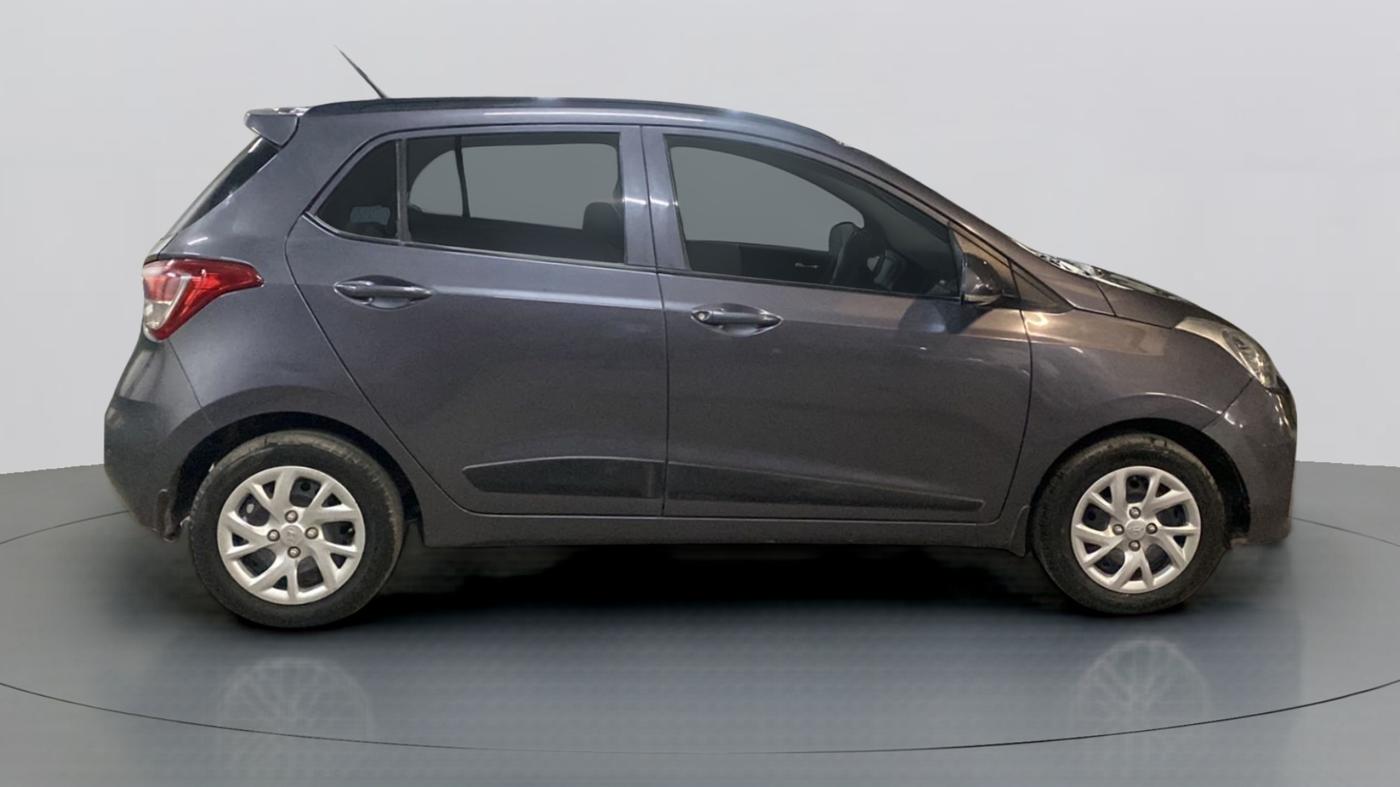 2018 Hyundai Grand i10 SPORTZ 1.2 KAPPA VTVT, Petrol, Manual, 20,699 km, Right Side View