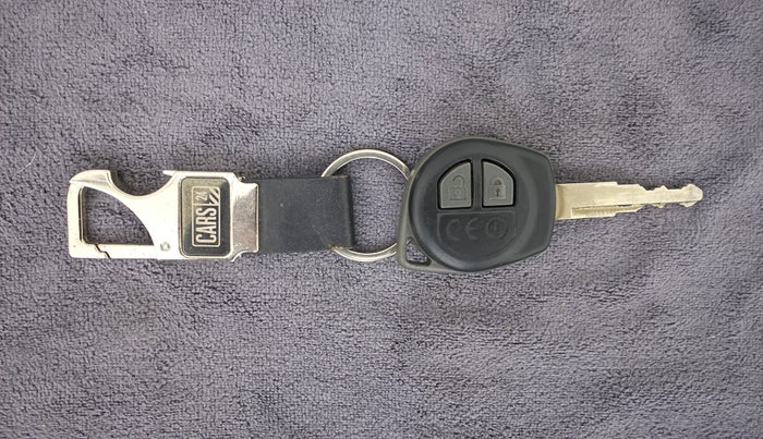 2020 Maruti Dzire VXI, Petrol, Manual, 42,584 km, Key Close Up