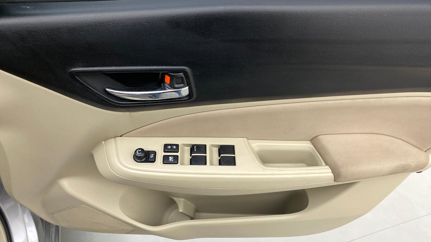 2020 Maruti Dzire VXI, Petrol, Manual, 42,584 km, Driver Side Door Panels Control