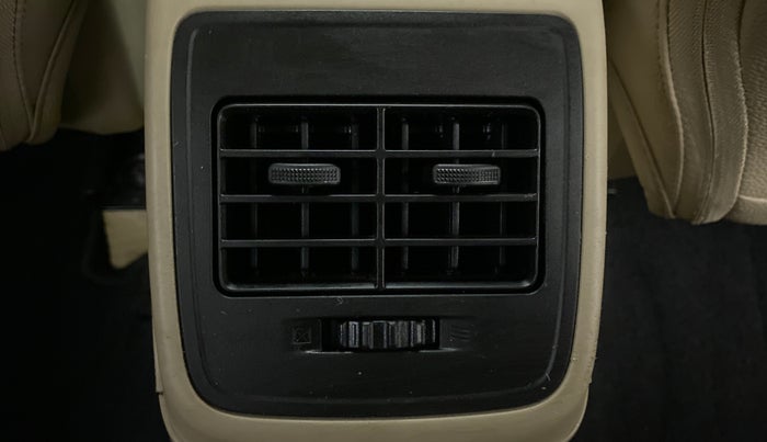 2020 Maruti Dzire VXI, Petrol, Manual, 42,584 km, Rear AC Vents