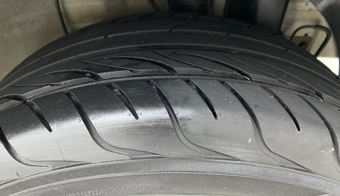 2017 Hyundai Elite i20 SPORTZ 1.2, Petrol, Manual, 41,485 km, Left Rear Tyre Tread