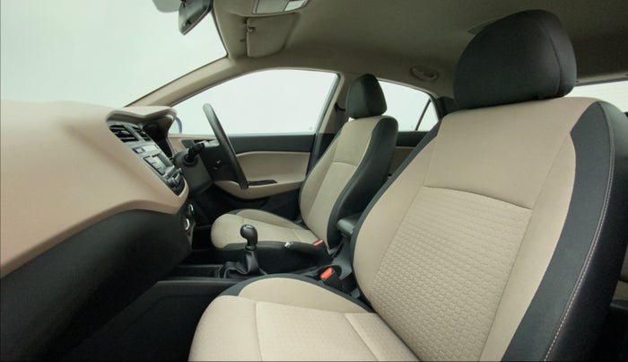 2017 Hyundai Elite i20 SPORTZ 1.2, Petrol, Manual, 41,485 km, Right Side Front Door Cabin
