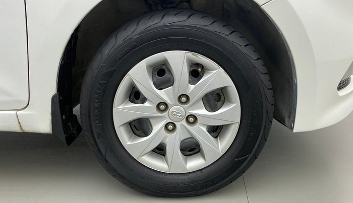 2017 Hyundai Elite i20 SPORTZ 1.2, Petrol, Manual, 41,485 km, Right Front Wheel
