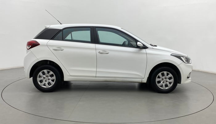 2017 Hyundai Elite i20 SPORTZ 1.2, Petrol, Manual, 41,485 km, Right Side View