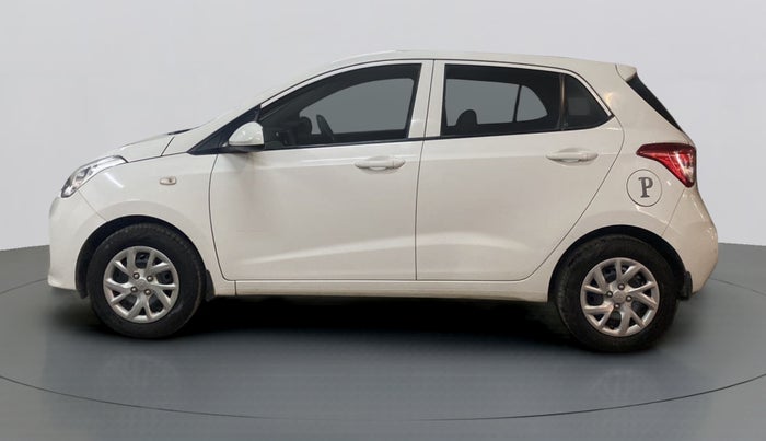 2017 Hyundai Grand i10 SPORTZ 1.2 KAPPA VTVT, Petrol, Manual, 31,311 km, Left Side