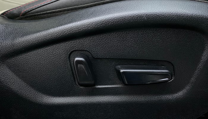 2019 KIA SELTOS 1.4 GTX+ TURBO GDI PETROL AT, Petrol, Automatic, 78,653 km, Driver Side Adjustment Panel