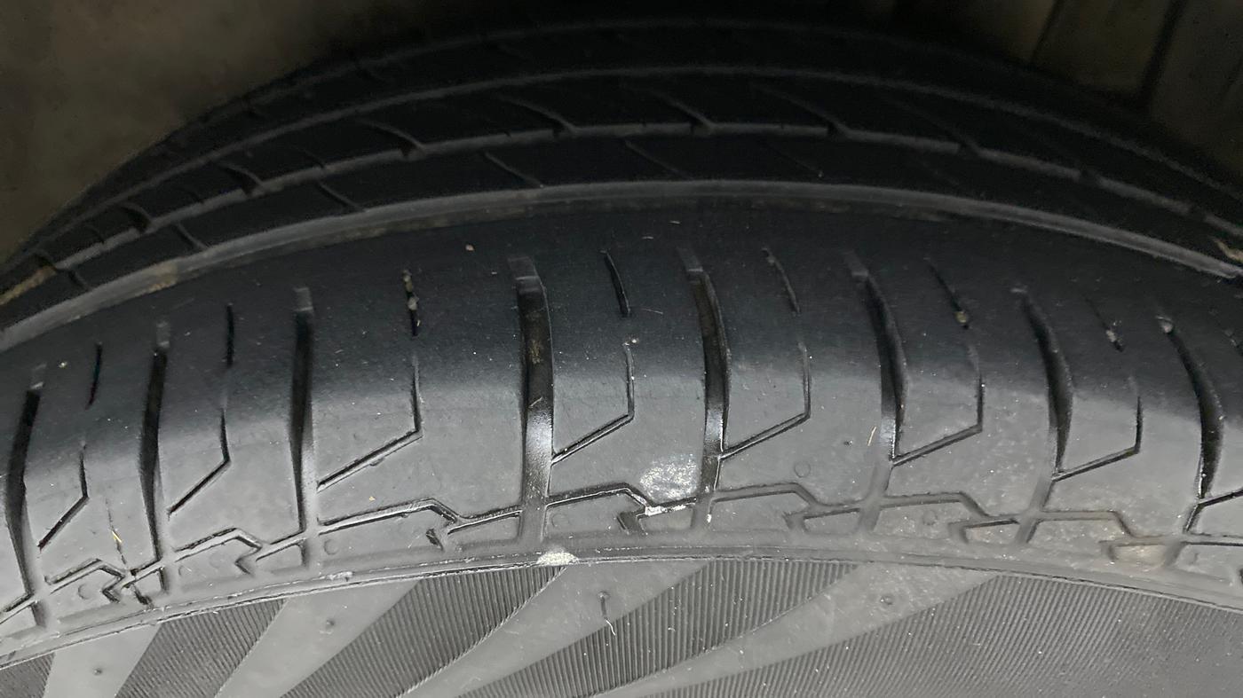2021 Maruti S Cross SIGMA 1.5, Petrol, Manual, 15,239 km, Left Rear Tyre Tread