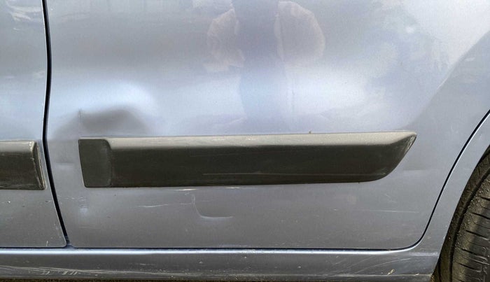 2014 Maruti Wagon R 1.0 VXI, Petrol, Manual, 72,729 km, Rear left door - Slightly dented