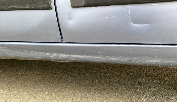 2014 Maruti Wagon R 1.0 VXI, Petrol, Manual, 72,729 km, Left running board - Slightly dented